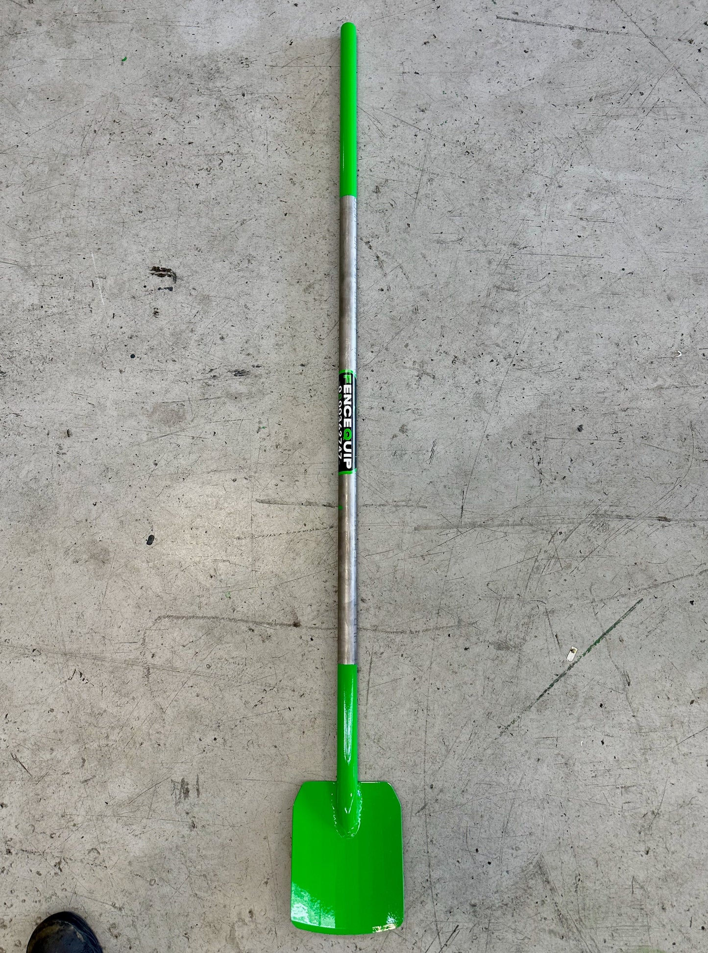 FENCEQUIP HARDOX Spade - Long Handle 1700mm