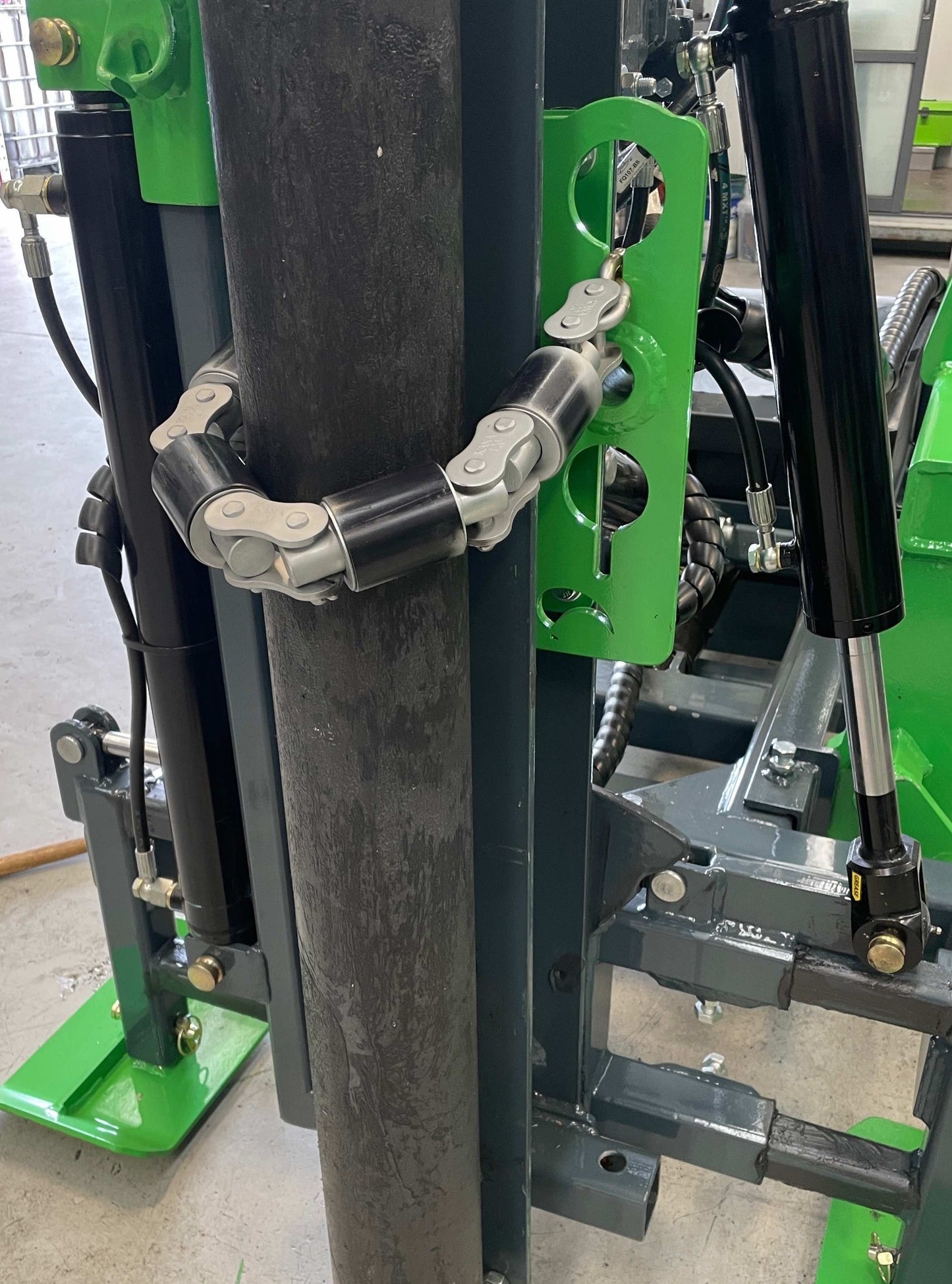Pin & Chain Hooks