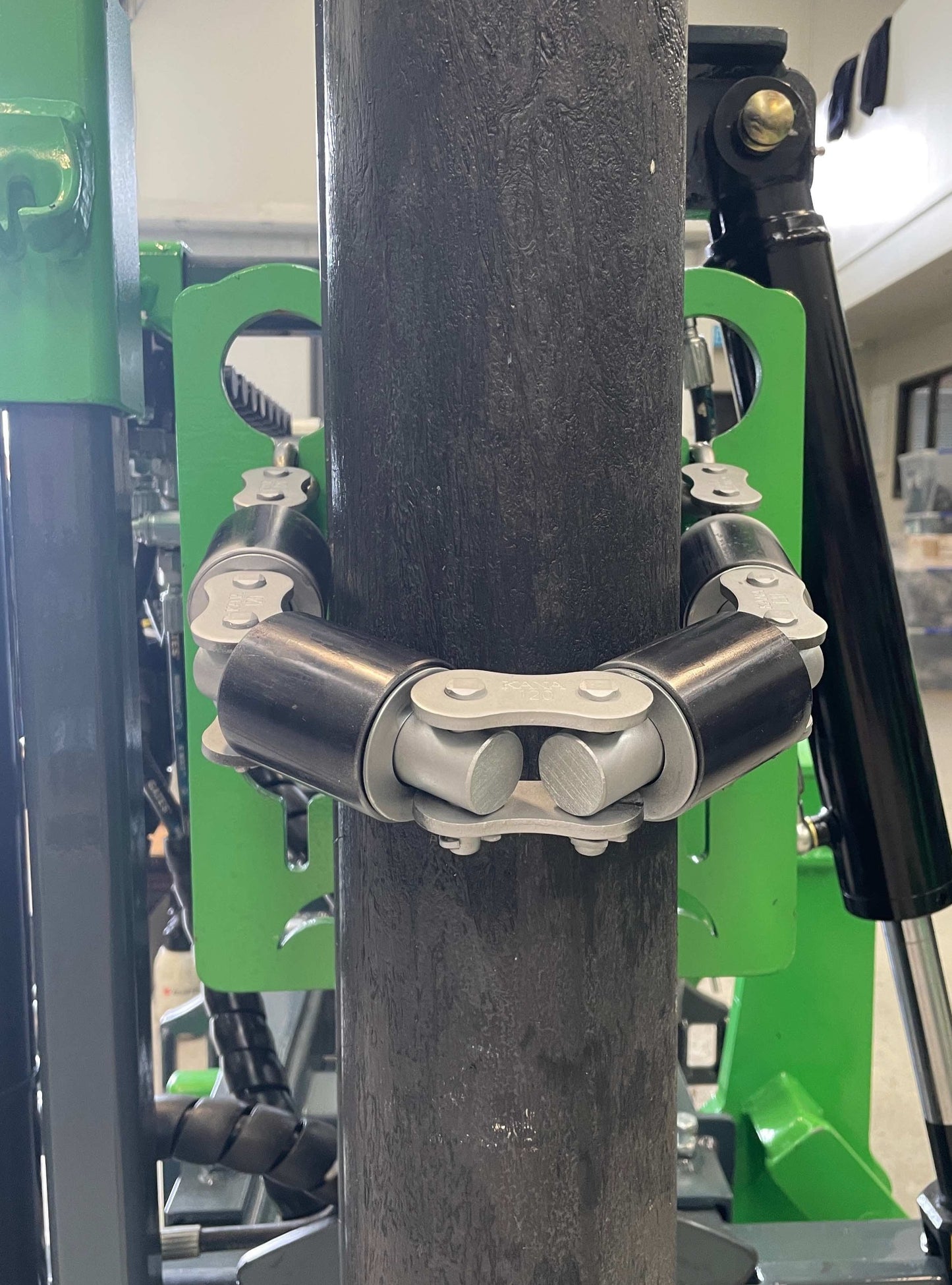 Pin & Chain Hooks